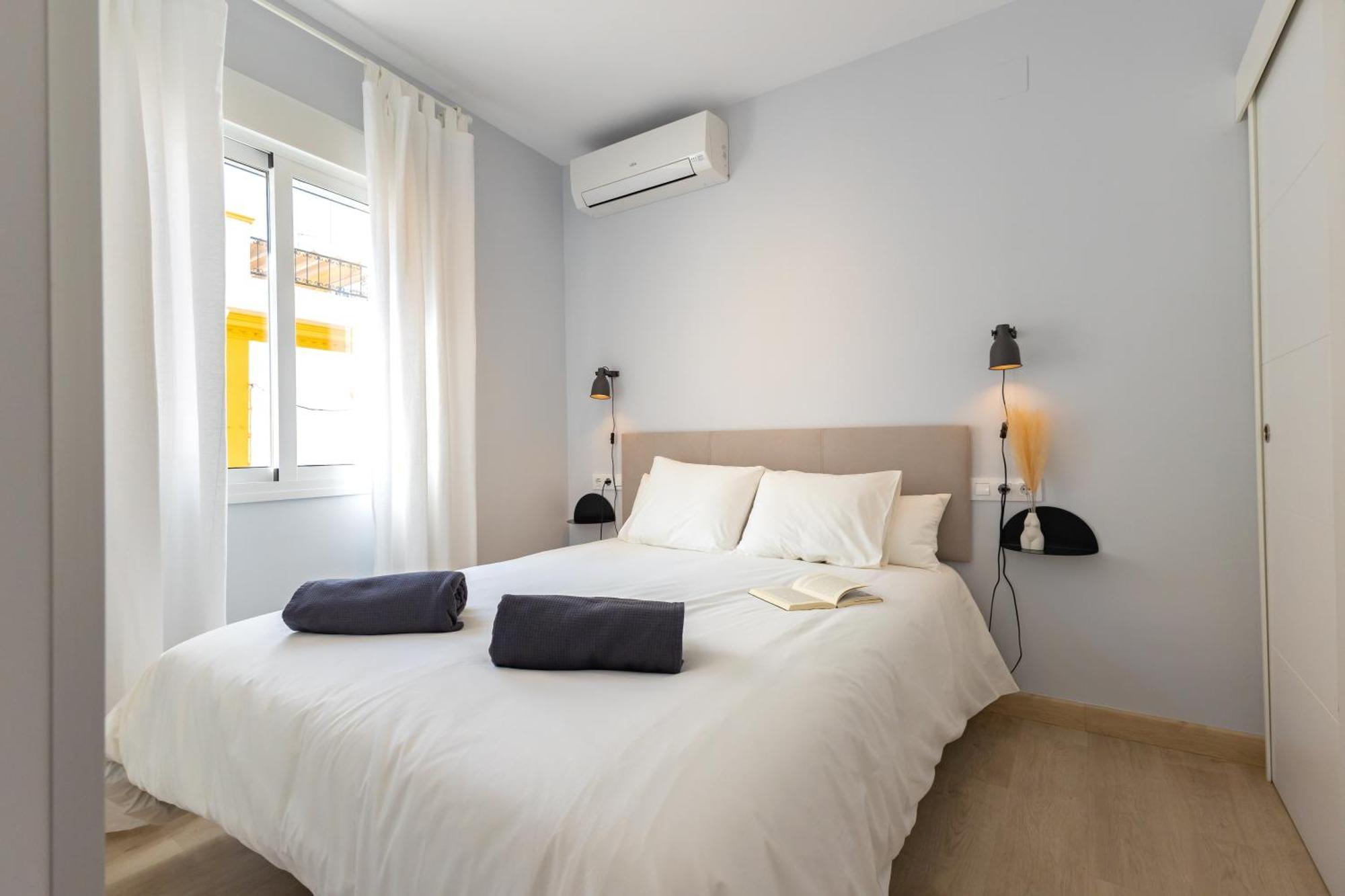 Charming 2 Bedroom Apartment At Iconic Triana Neighborhood By Ocityzen Севилья Экстерьер фото