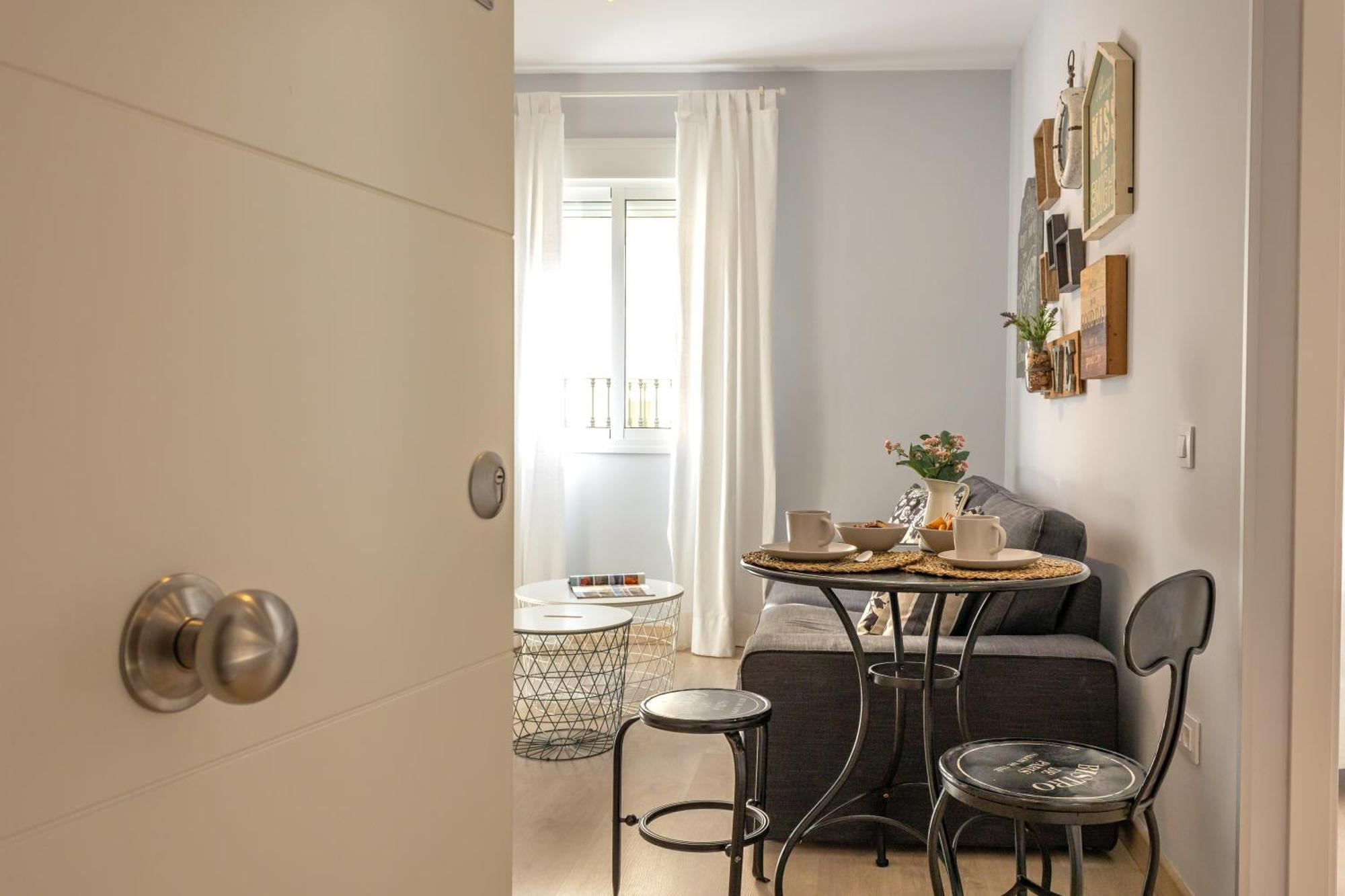 Charming 2 Bedroom Apartment At Iconic Triana Neighborhood By Ocityzen Севилья Экстерьер фото