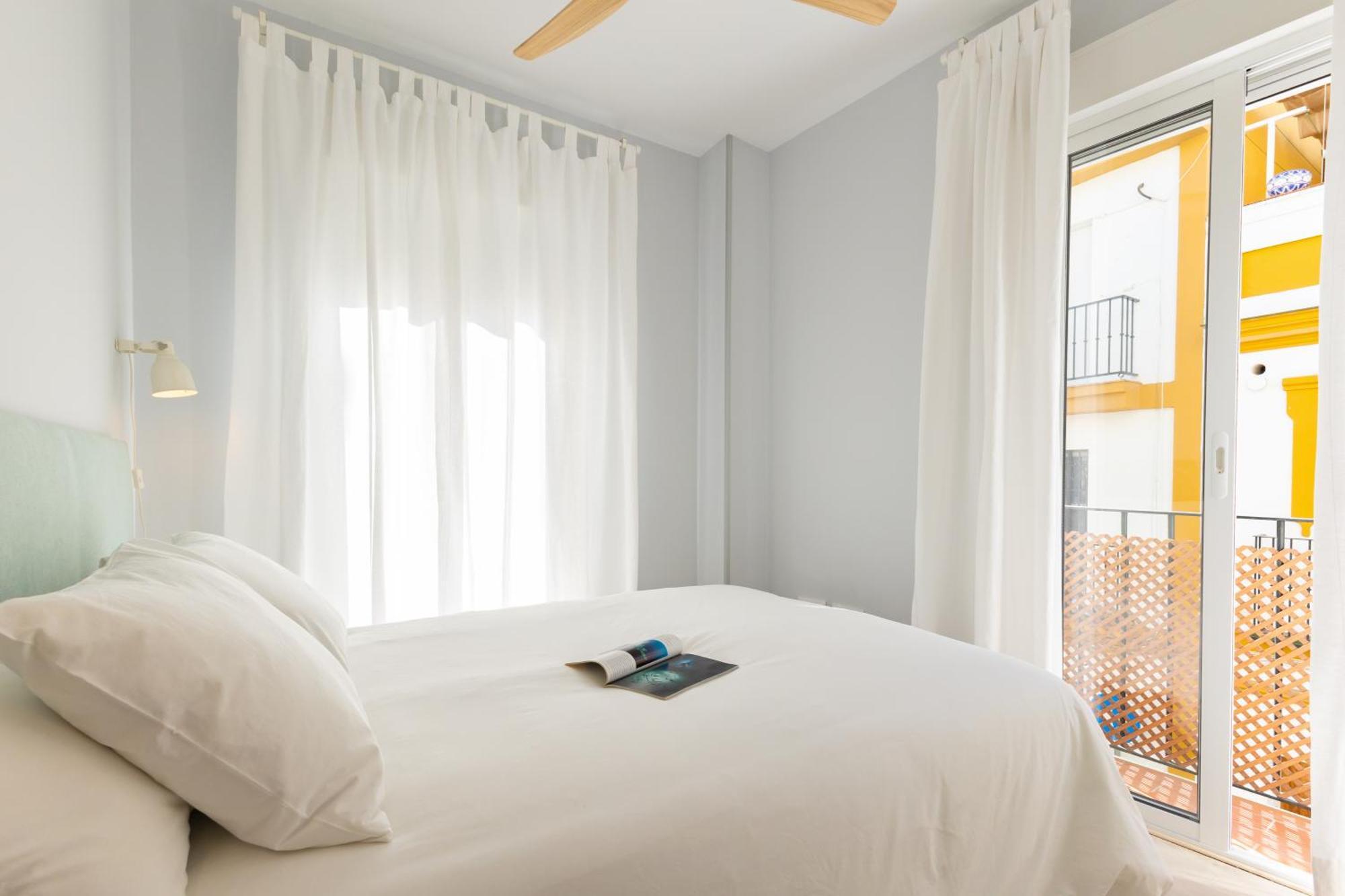 Charming 2 Bedroom Apartment At Iconic Triana Neighborhood By Ocityzen Севилья Экстерьер фото